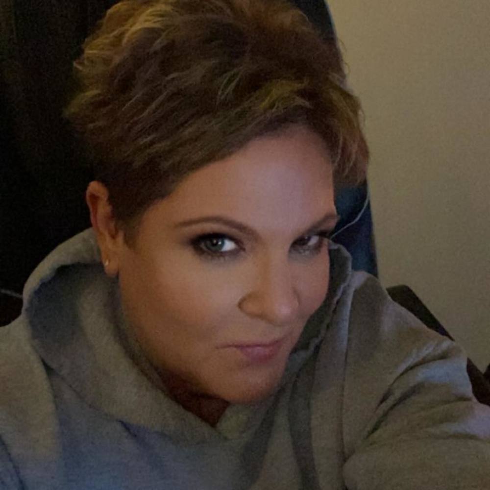 Meet your Posher, Damaris